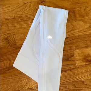 White alo yoga leggings